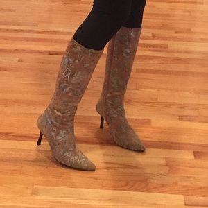 Knee-high Embroidered Boots
